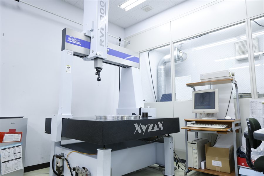 汎用3次元測定器 XYZAX RVF800